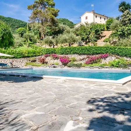Апартаменты Piana Di Solaro Modern Flat & Swimming Pool Леричи